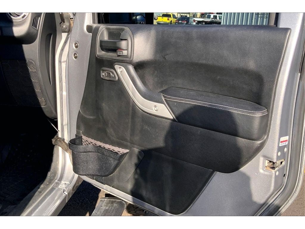 Used 2017 Jeep Wrangler Unlimited Rubicon AWD/4WD image 24