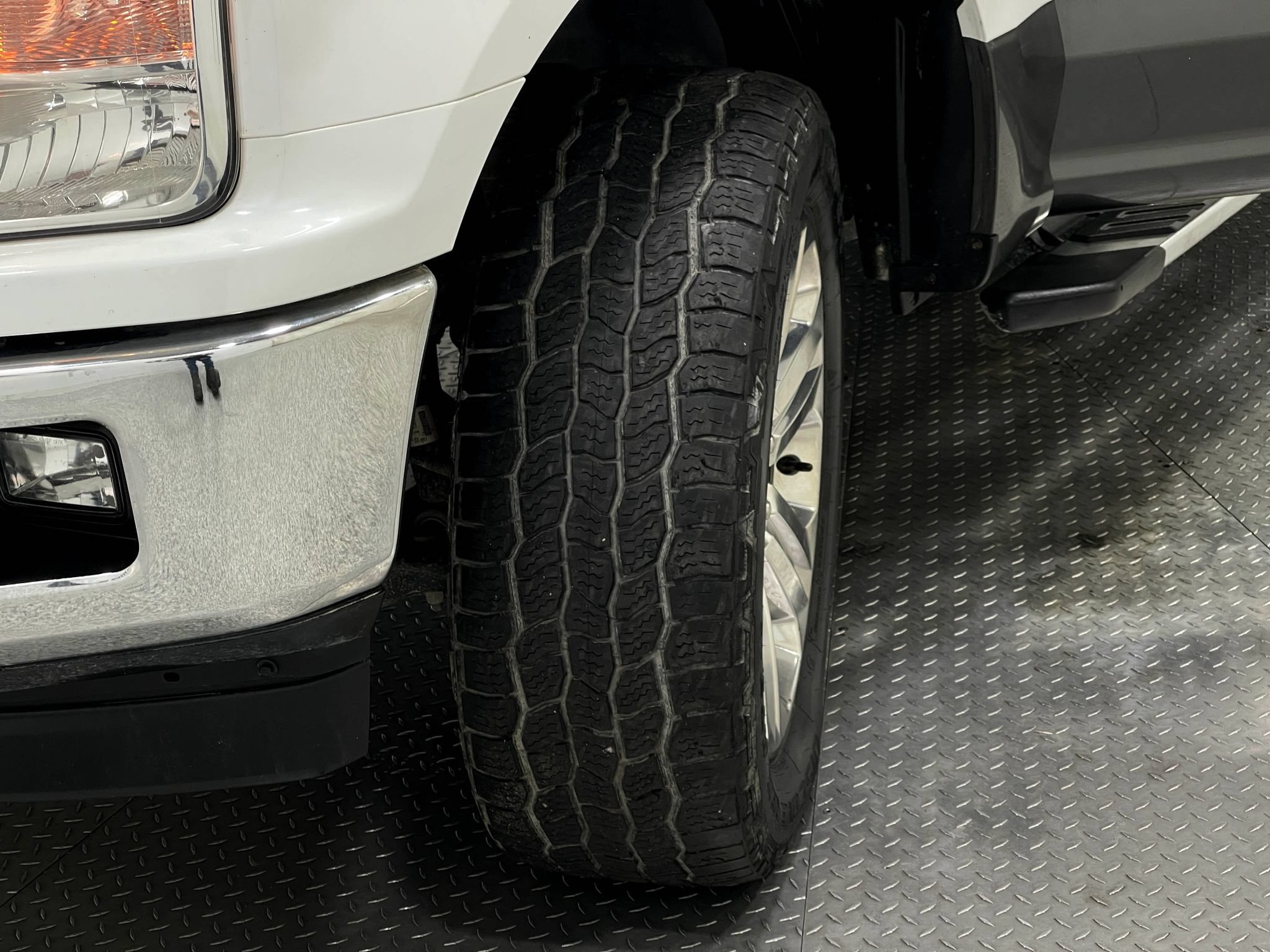 Used 2019 Ford F150 XLT w/ Equipment Group 302A Luxury AWD/4WD image 35