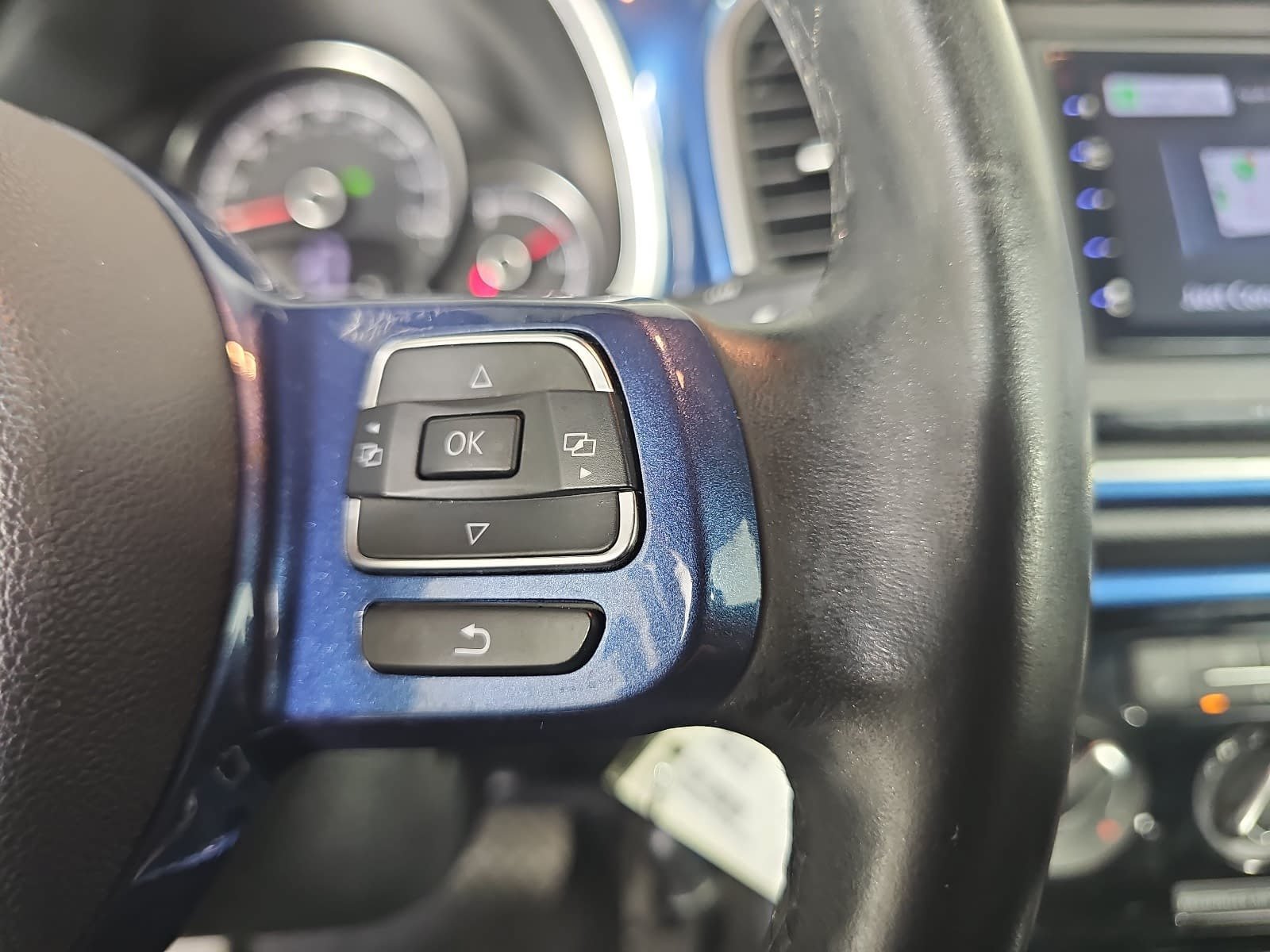 Used 2019 Volkswagen Beetle 2.0T S FWD image 15