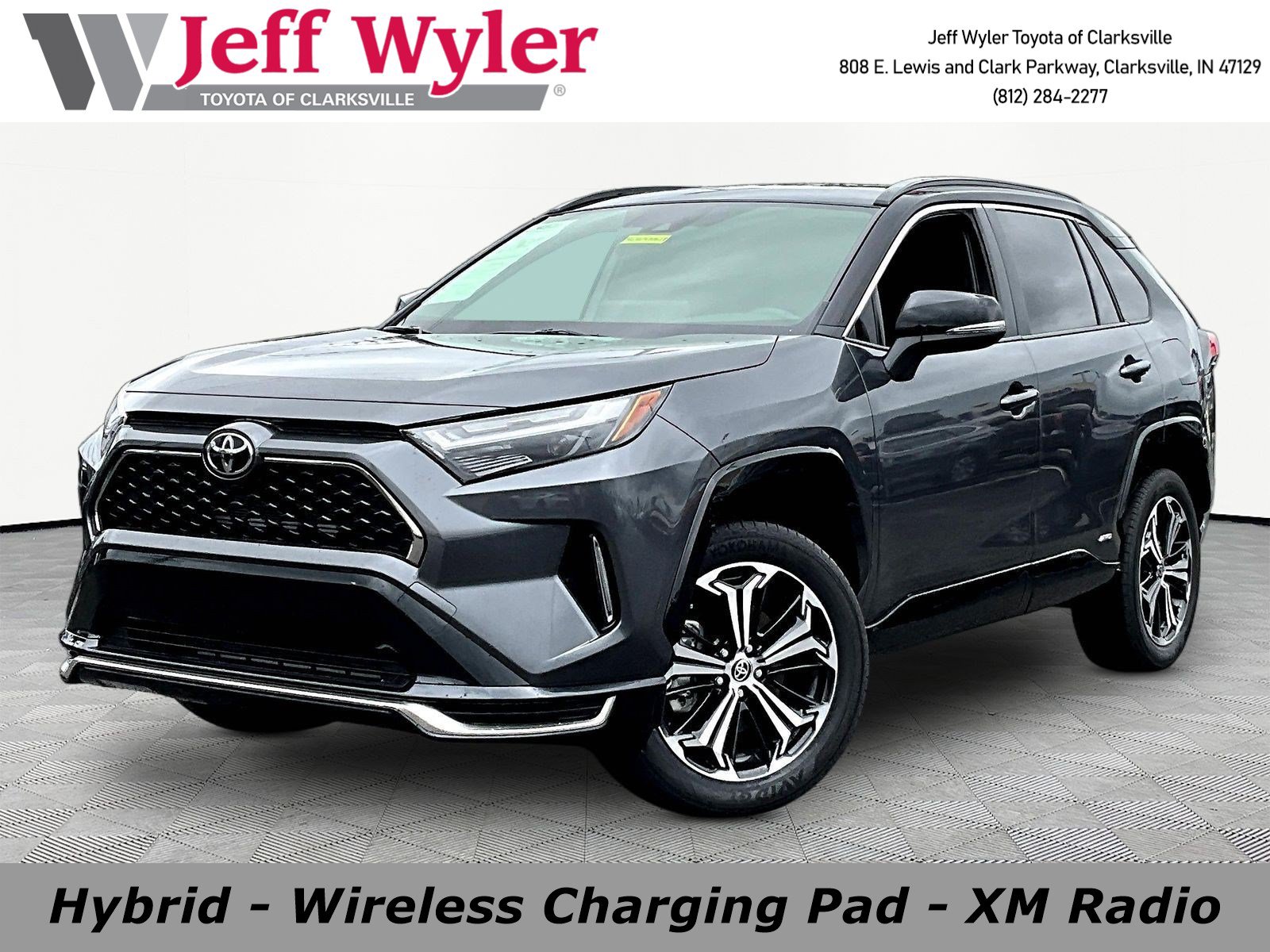 Used 2025 Toyota RAV4 XSE w/ Weather Package AWD/4WD image 1