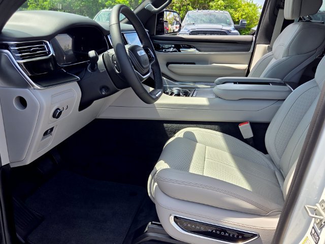 New 2026 Jeep Grand Wagoneer Summit w/ Premium Group III AWD/4WD image 5