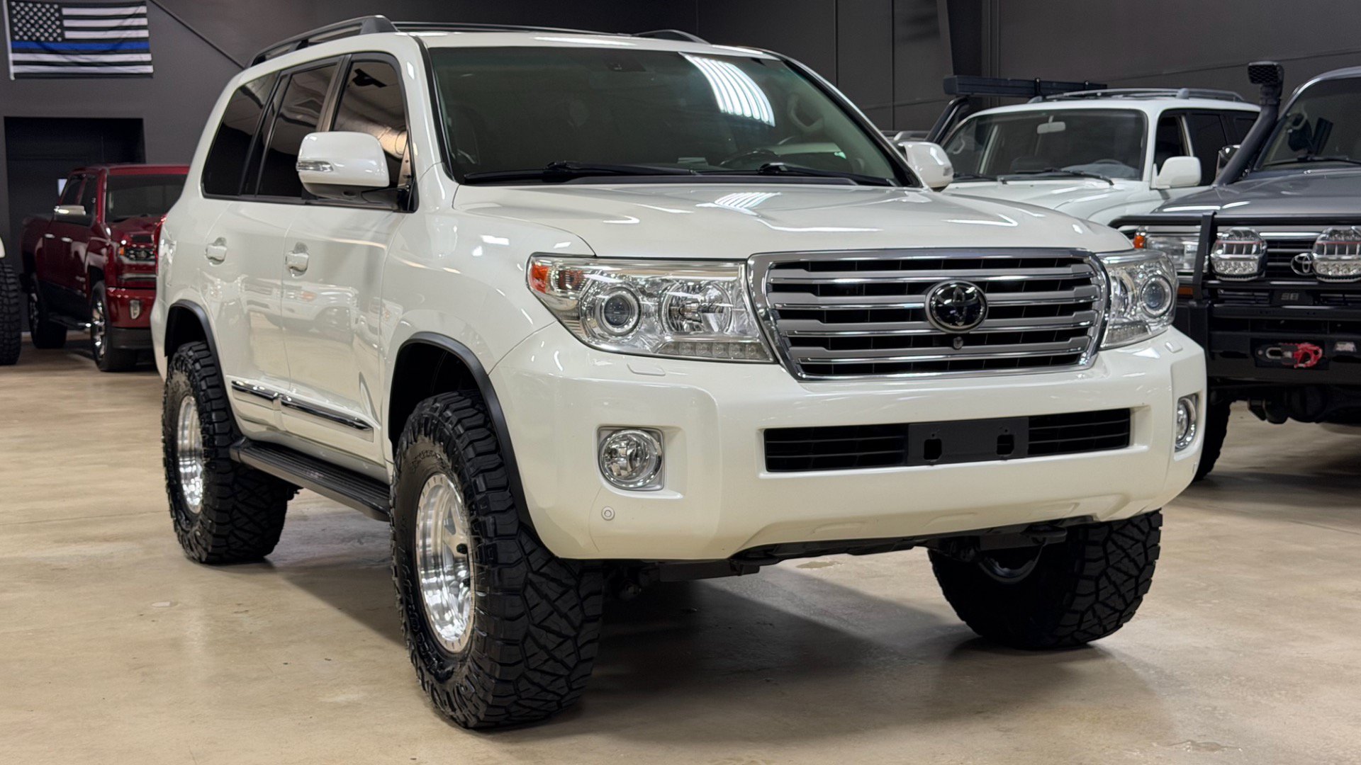 Used 2014 Toyota Land Cruiser AWD/4WD image 3
