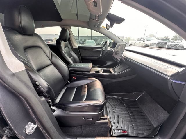 Used 2023 Tesla Model Y Long Range AWD/4WD image 28