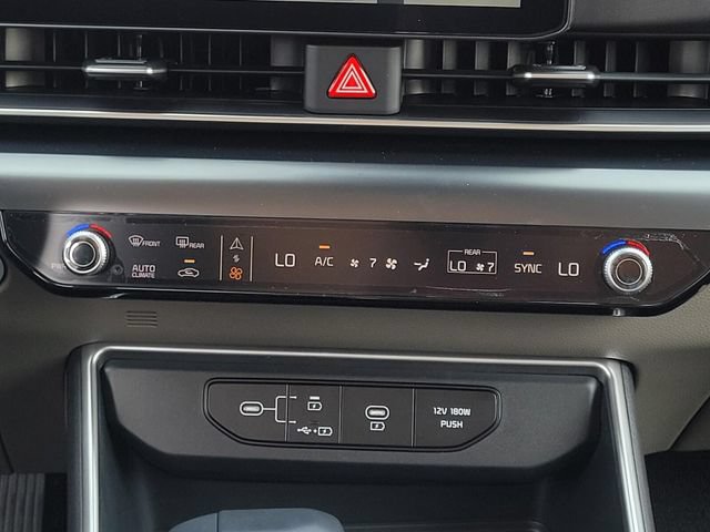 New 2027 Kia Carnival FWD image 17