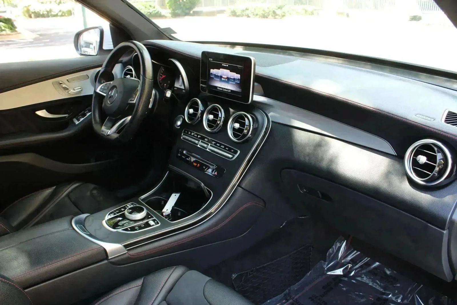 Used 2019 Mercedes-Benz GLC 43 AMG 4MATIC image 33