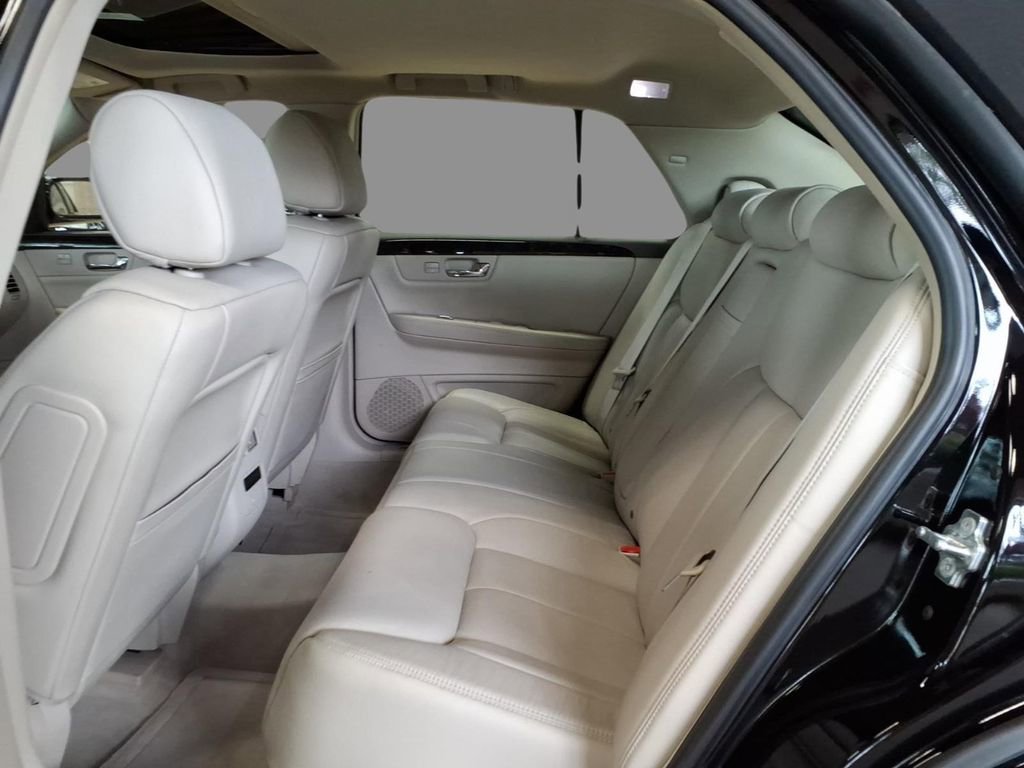 Used 2008 Cadillac DTS w/ Sun And Sound Package FWD image 9