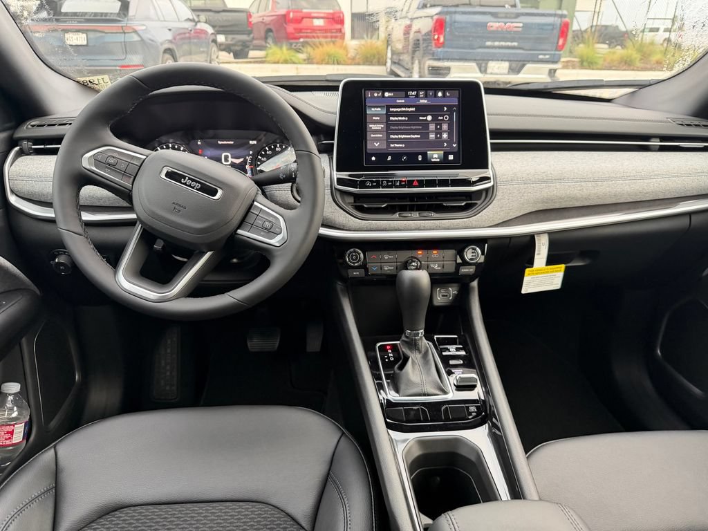 New 2026 Jeep Compass Latitude AWD/4WD image 10