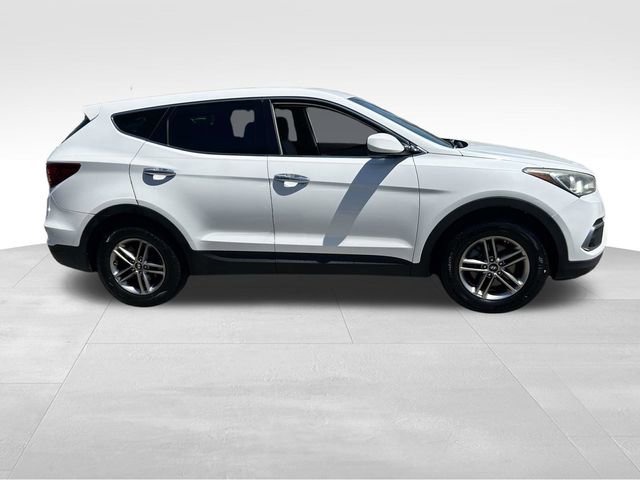 Used 2018 Hyundai Santa Fe Sport FWD image 2