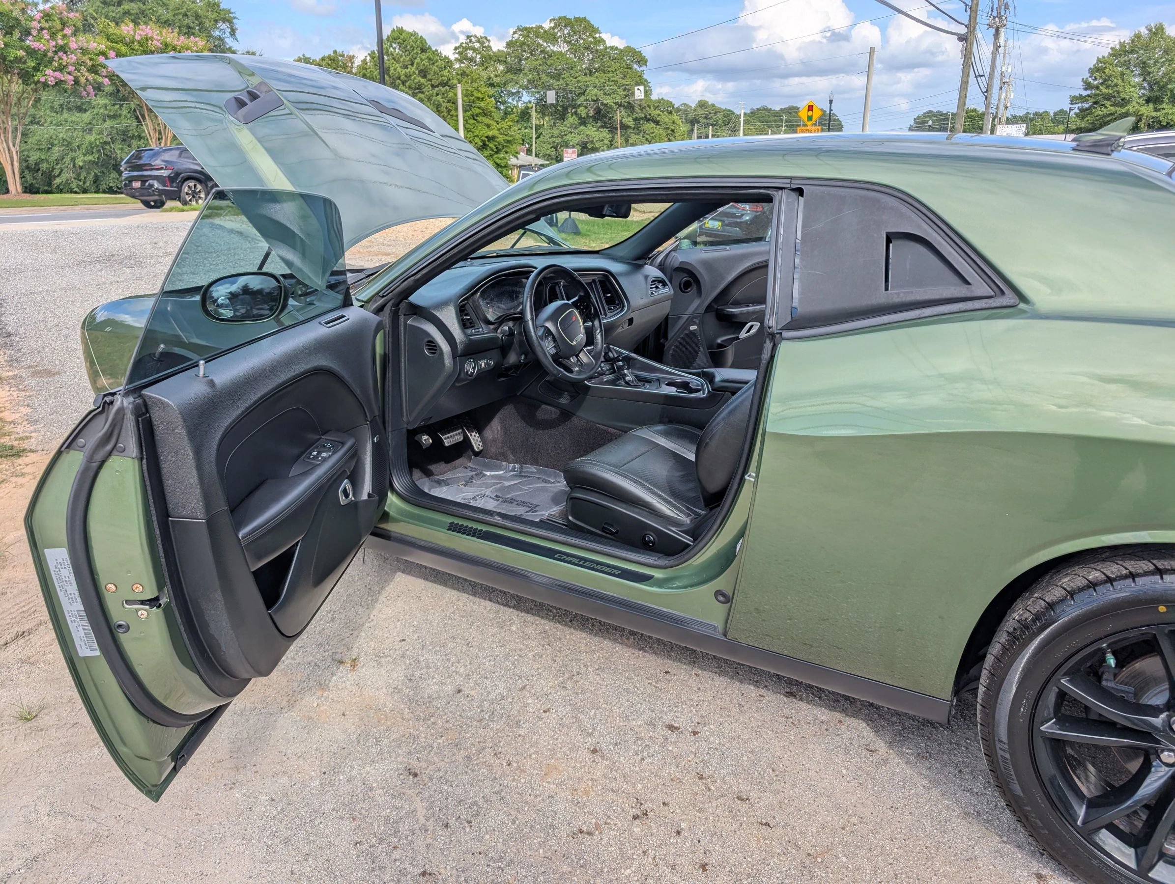 Used 2018 Dodge Challenger R/T Plus RWD image 13