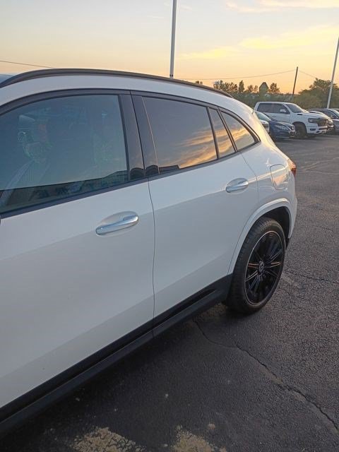 Used 2025 Mercedes-Benz GLA 250 4MATIC image 7