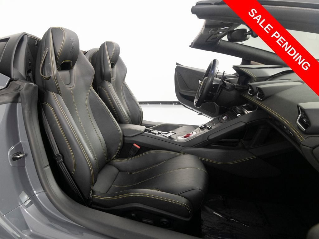Used 2016 Lamborghini Huracan LP 610-4 AWD/4WD image 37