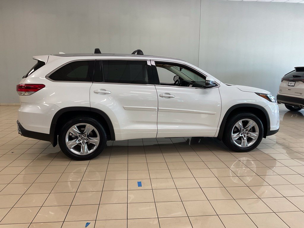 Used 2019 Toyota Highlander Limited AWD/4WD image 7