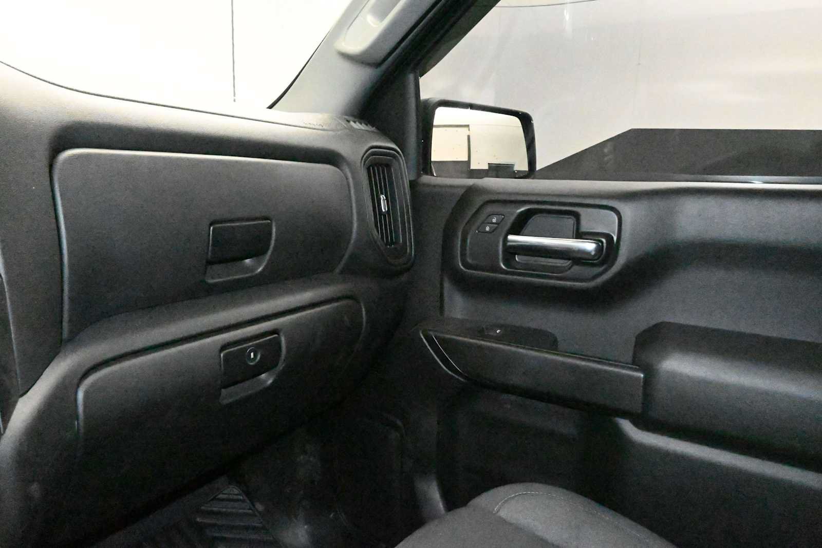Used 2024 Chevrolet Silverado 1500 Custom AWD/4WD image 20