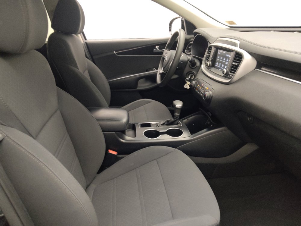 Used 2019 Kia Sorento L FWD image 21