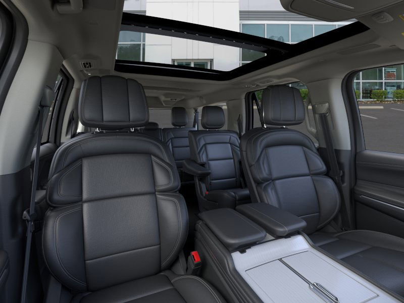 New 2025 Lincoln Navigator L Reserve image 10