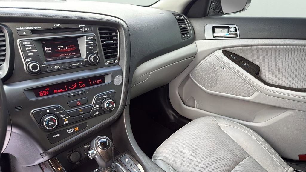 Used 2013 Kia Optima EX w/ Premium Pkg FWD image 19