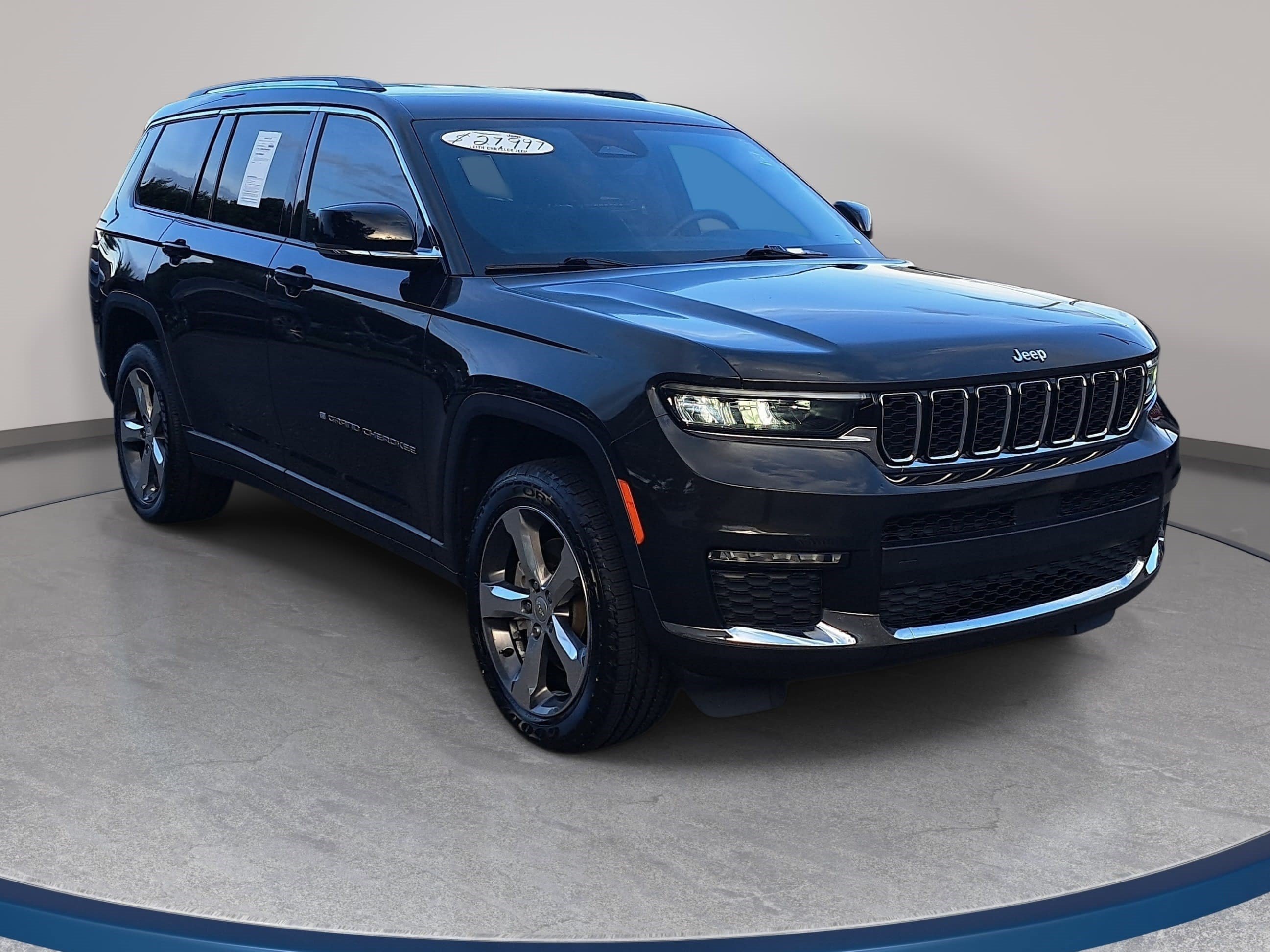 Used 2022 Jeep Grand Cherokee L Limited RWD image 3