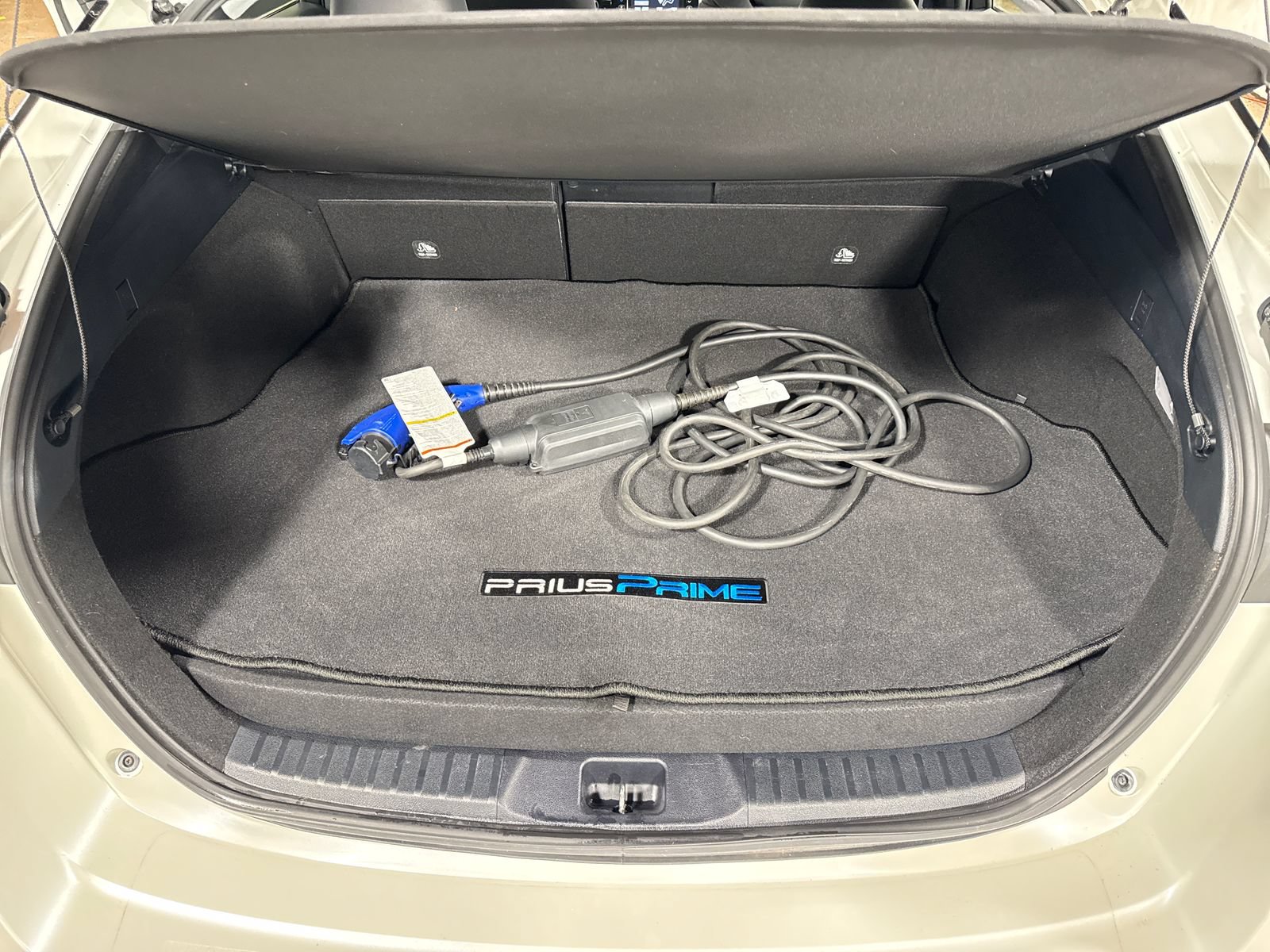 Used 2017 Toyota Prius Prime Premium w/ Carpet Mat Package FWD image 25