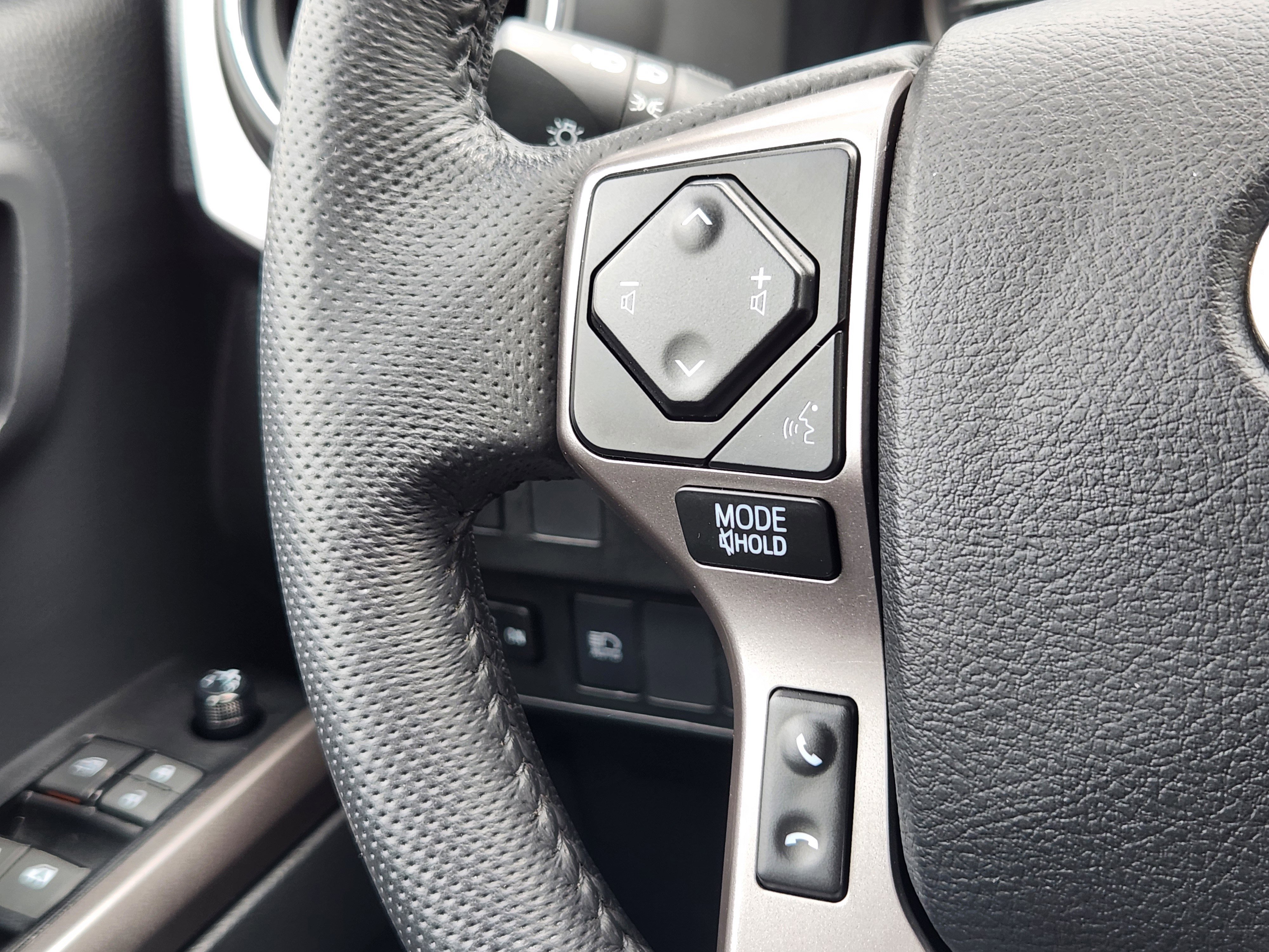 Used 2023 Toyota Tacoma SR5 AWD/4WD image 24