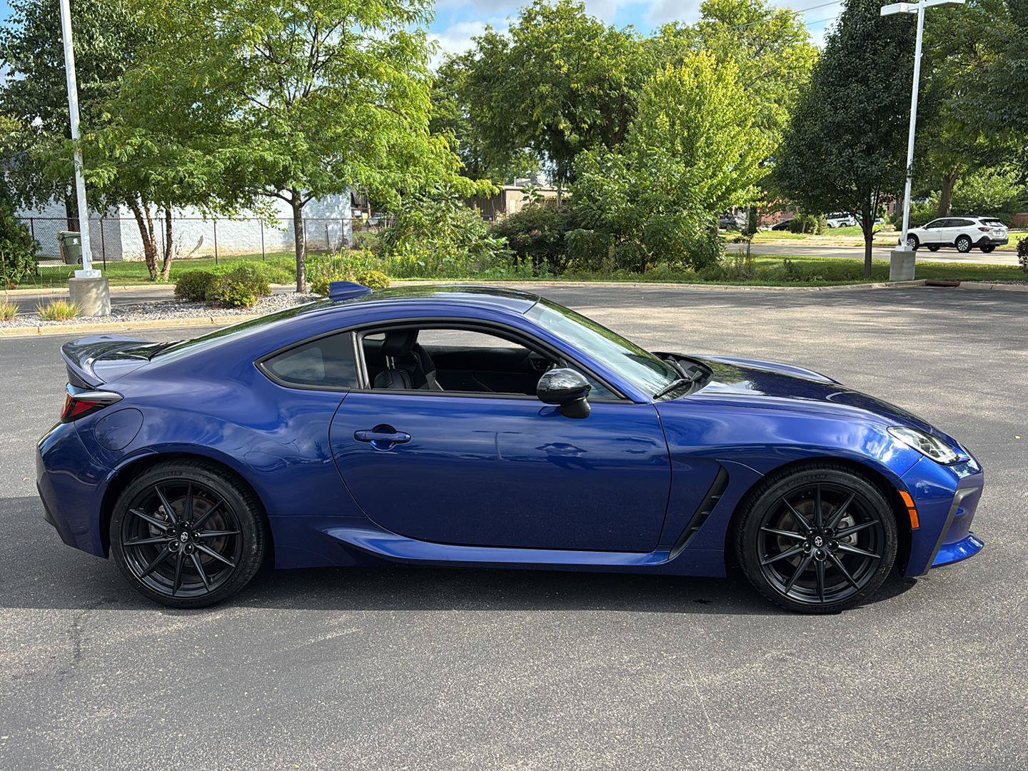 Used 2022 Toyota GR86 Premium RWD image 8