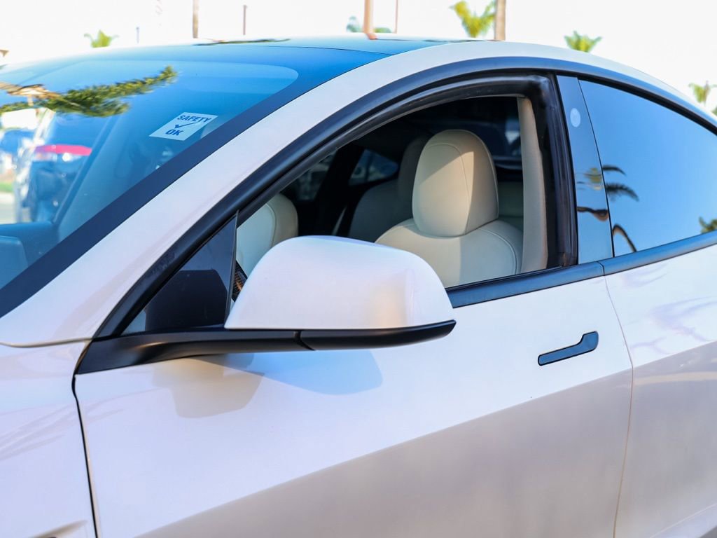 Used 2022 Tesla Model 3 Performance image 12