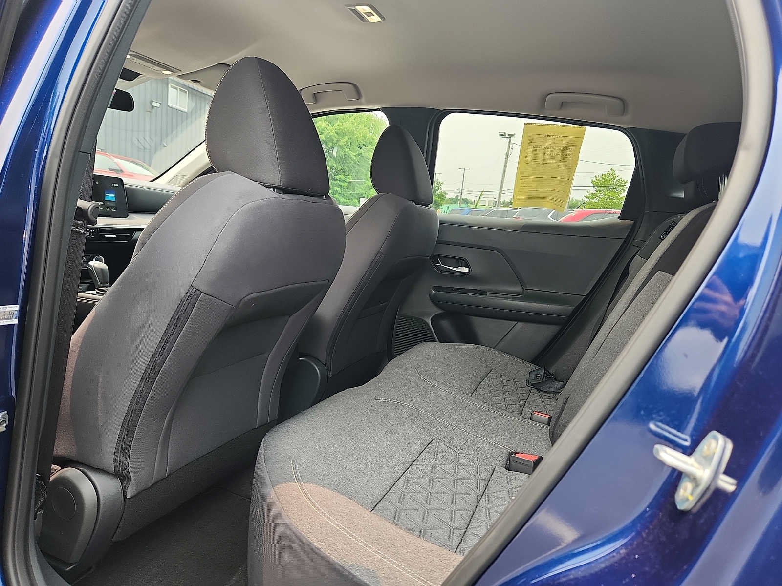 Used 2025 Nissan Kicks SV AWD/4WD image 10