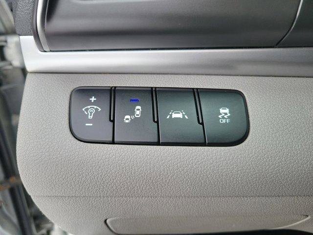 Used 2019 Hyundai Elantra SEL image 17