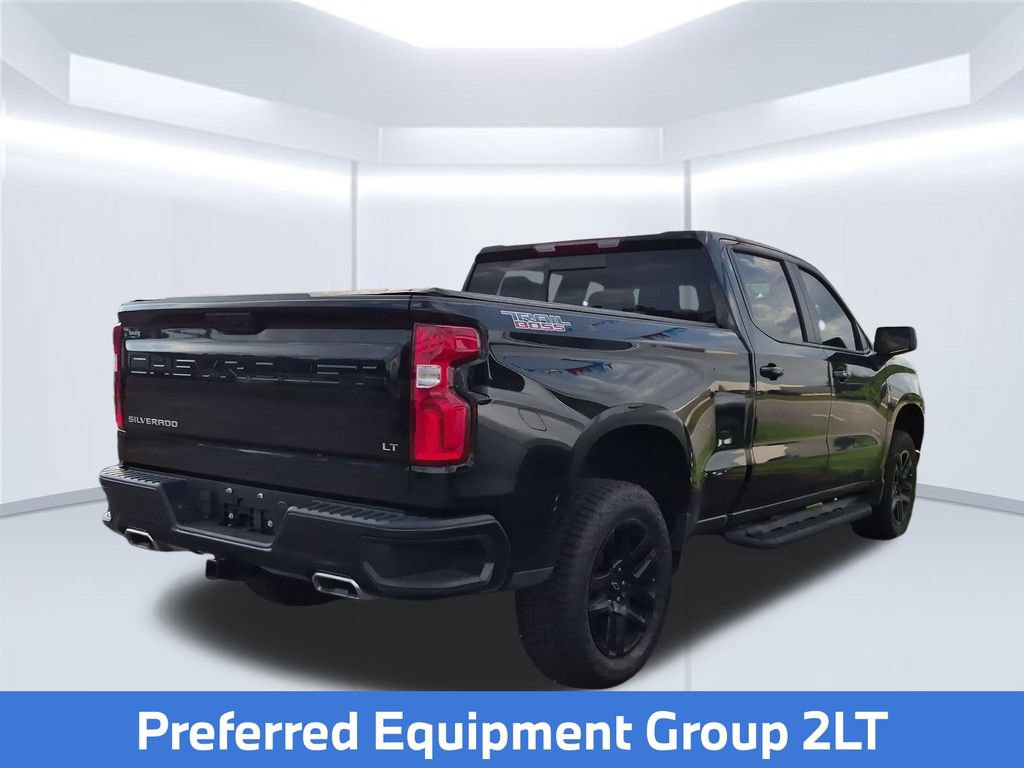Used 2025 Chevrolet Silverado 1500 LT Trail Boss w/ Convenience Package II AWD/4WD image 3
