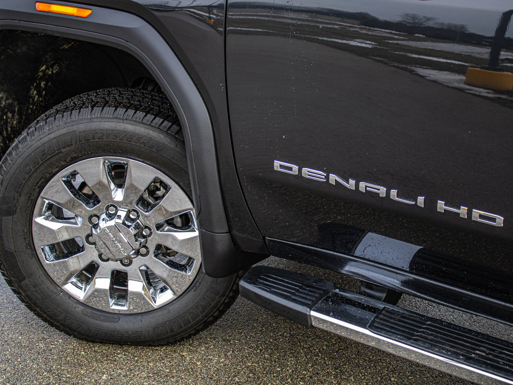 Used 2020 GMC Sierra 2500 Denali w/ Denali Ultimate Package image 9