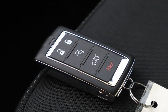 New 2025 Jeep Grand Cherokee L Laredo w/ Luxury Tech Group I image 33