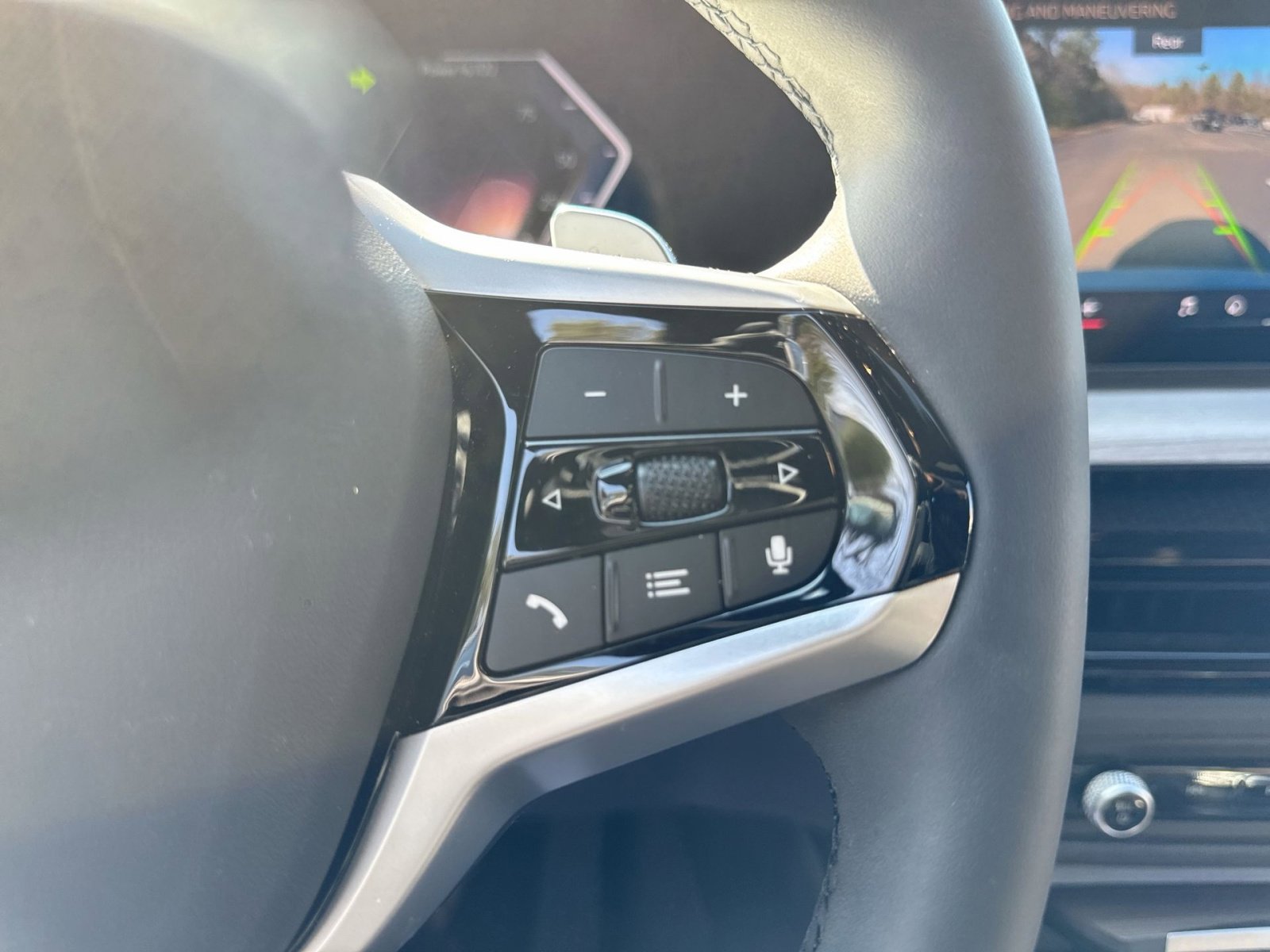 Used 2025 BMW 330i xDrive Sedan image 17