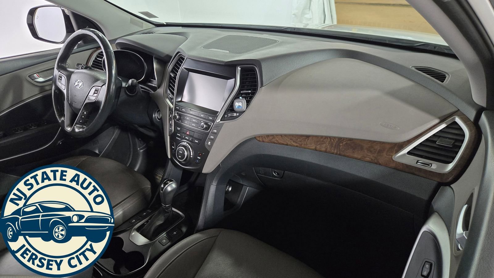 Used 2019 Hyundai Santa Fe XL AWD/4WD image 41