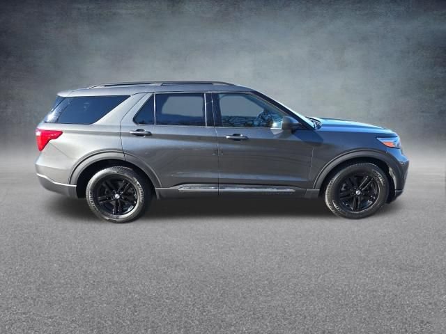 Used 2020 Ford Explorer XLT w/ Equipment Group 202A image 12