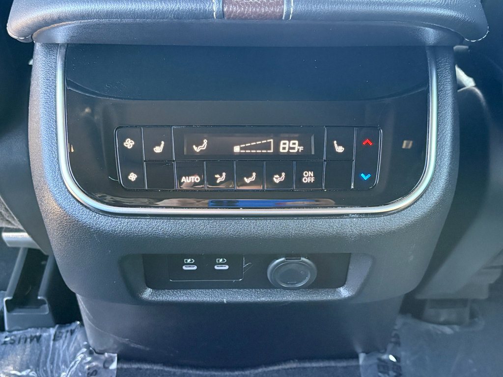 Certified 2025 Nissan Armada Platinum AWD/4WD image 19