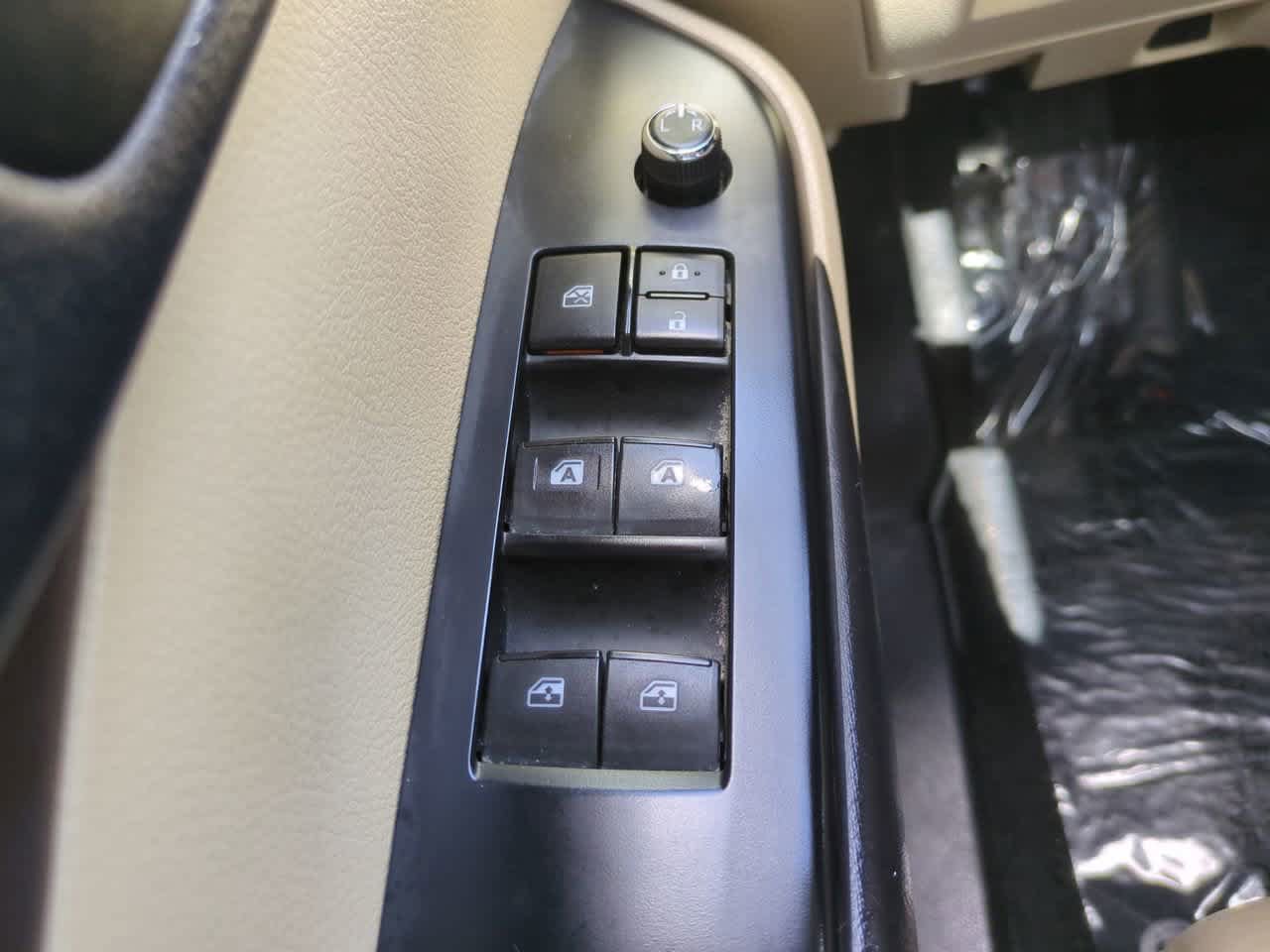 Certified 2019 Toyota Highlander Plus FWD image 22