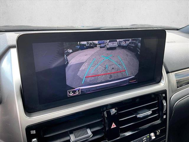 Used 2023 Lexus GX 460 Premium w/ Accessory Package AWD/4WD image 23