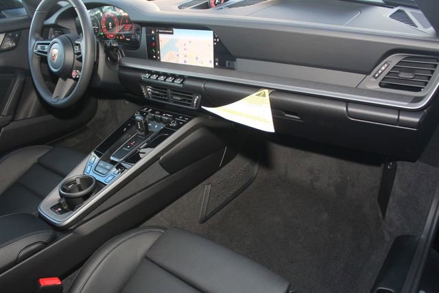 New 2026 Porsche 911 Carrera image 23