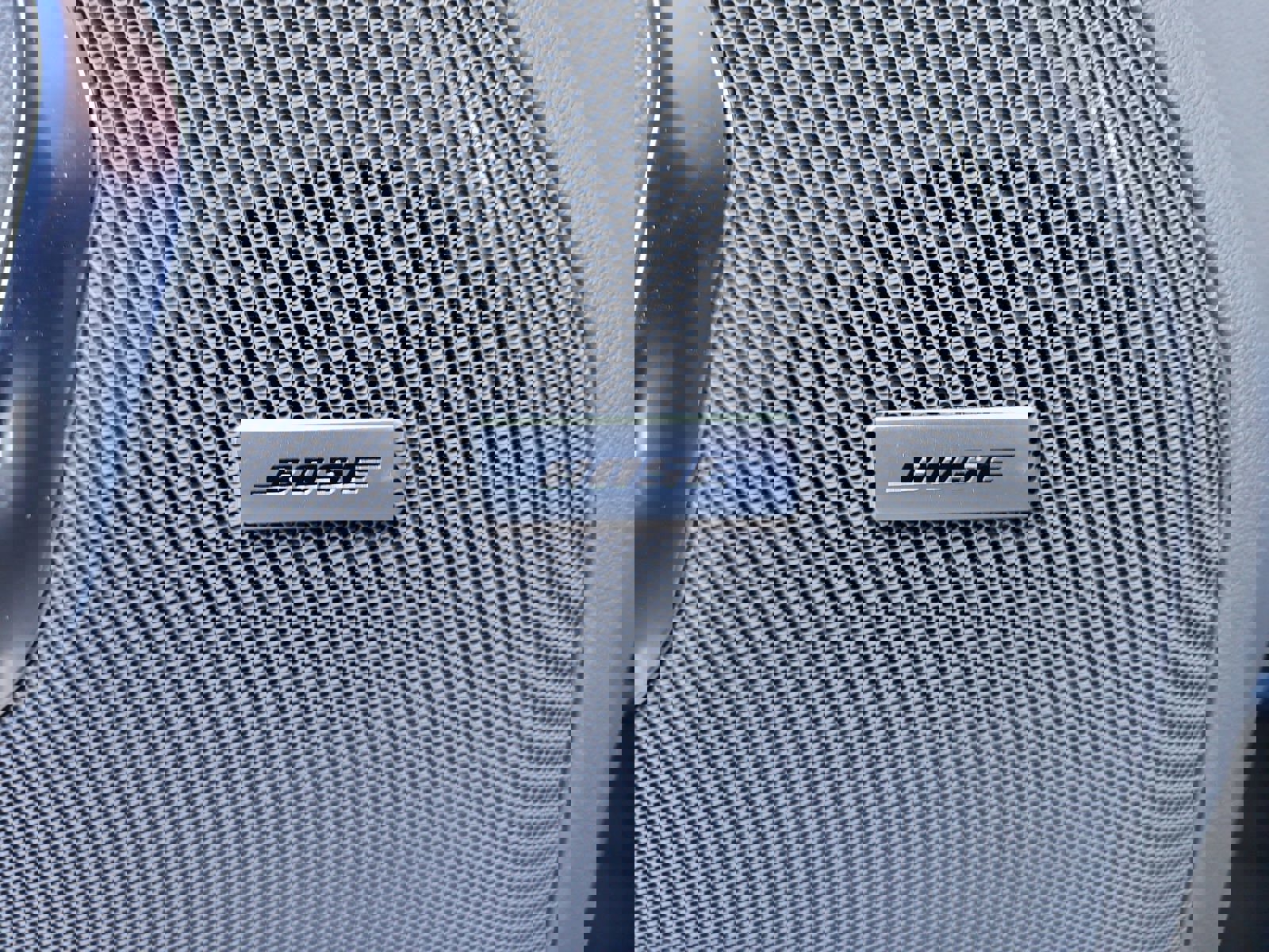 Used 2025 GMC Yukon Elevation image 18