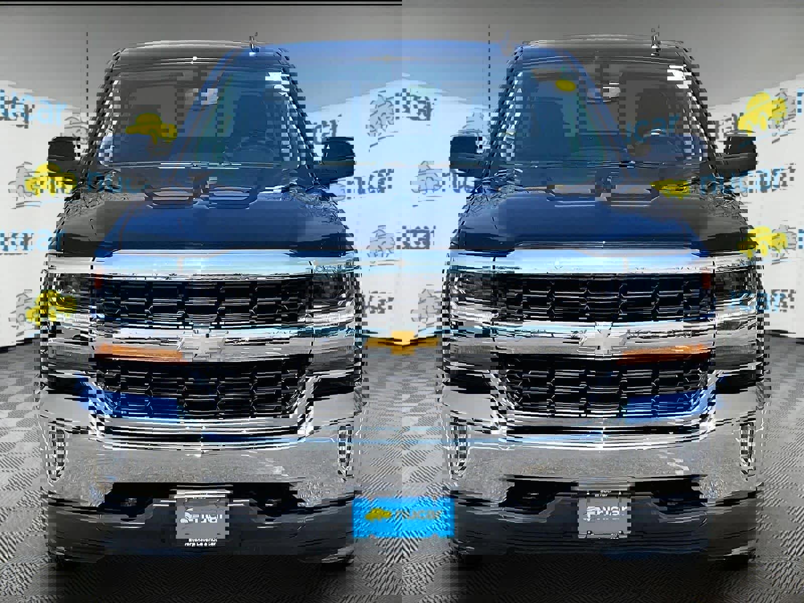 Used 2018 Chevrolet Silverado 1500 LT w/ All Star Edition image 2