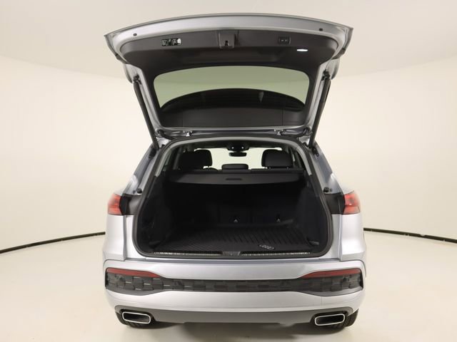 Used 2025 Audi Q5 Premium w/ Convenience Package AWD/4WD image 24