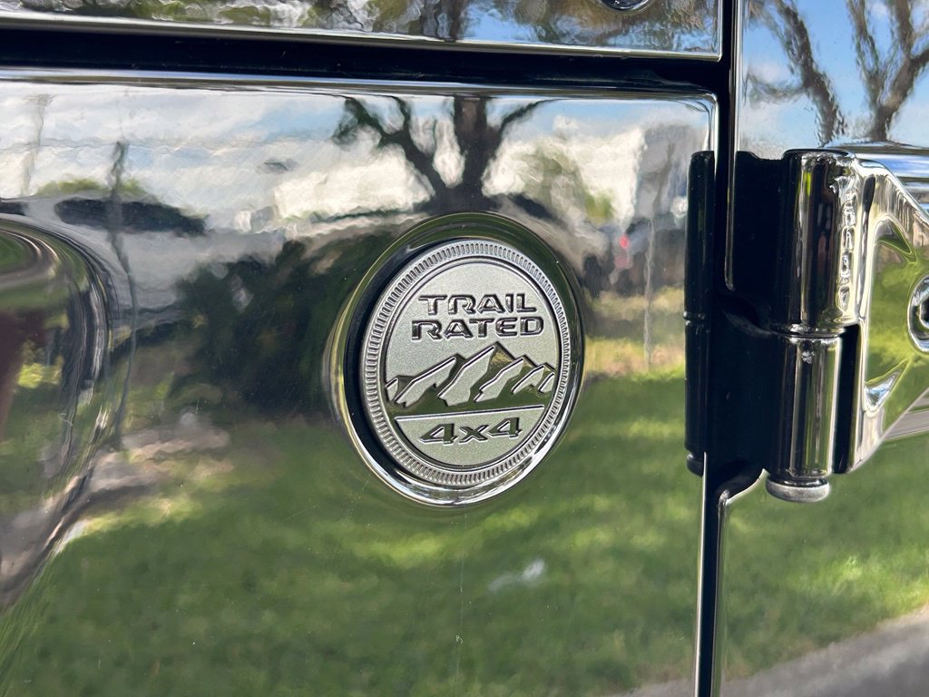 Certified 2025 Jeep Gladiator Sport AWD/4WD image 34