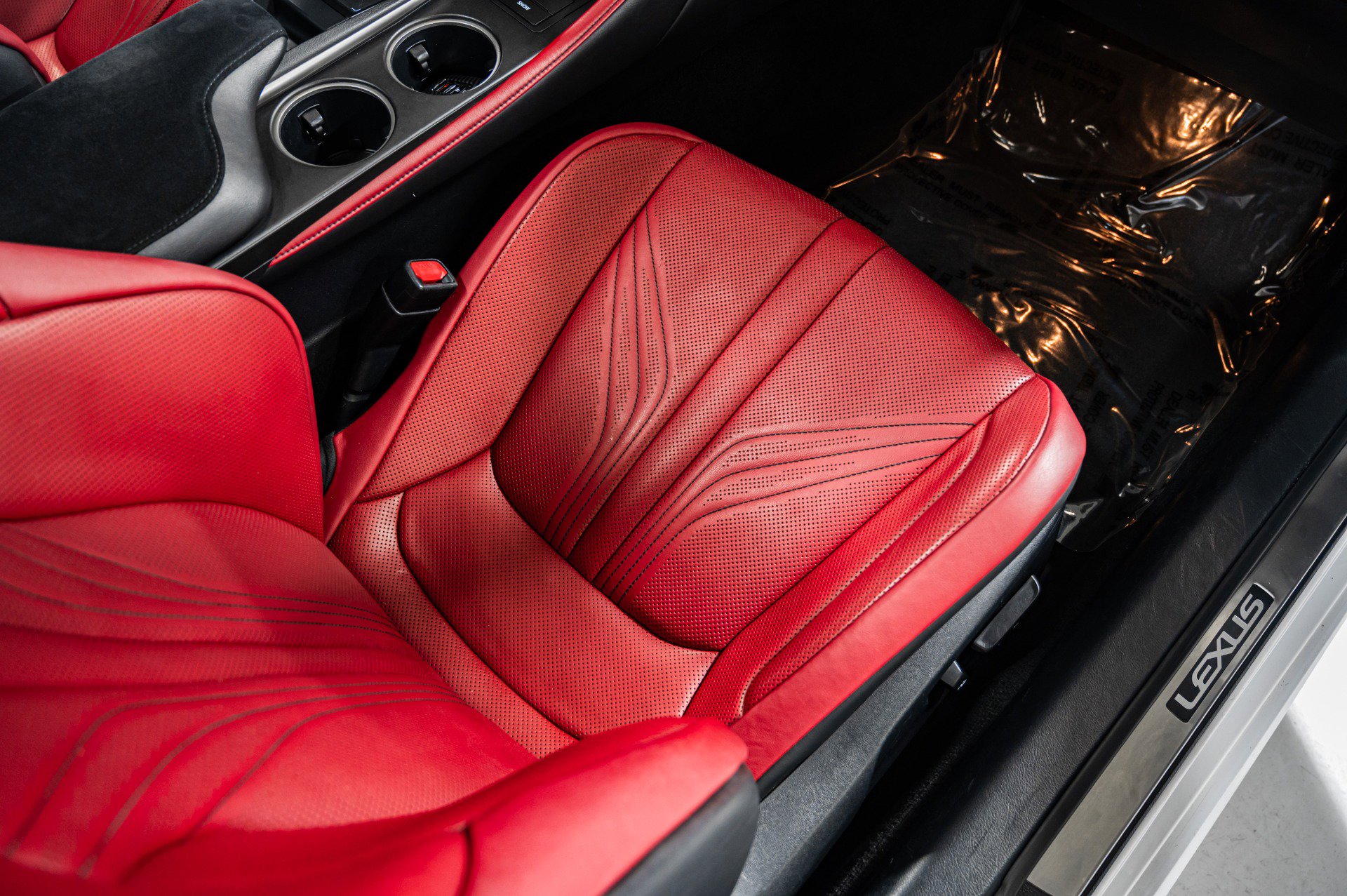 Used 2015 Lexus RC F w/ Premium Package image 31