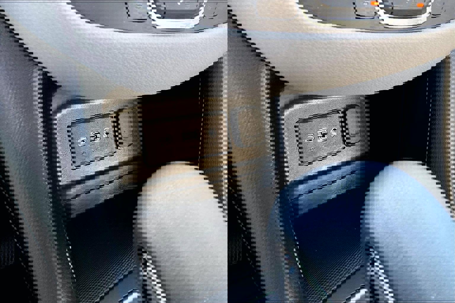 Certified 2023 Chevrolet Equinox LS w/ LS Convenience Package image 24