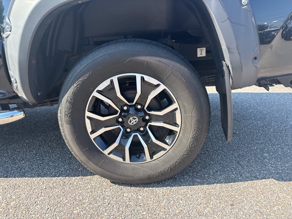 Used 2018 Toyota Tacoma SR RWD image 5