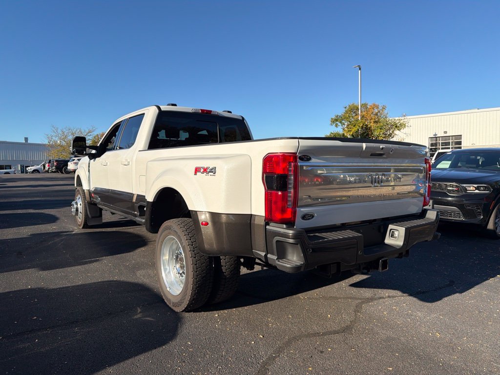 Used 2025 Ford F450 King Ranch w/ FX4 Off-Road Package AWD/4WD image 4