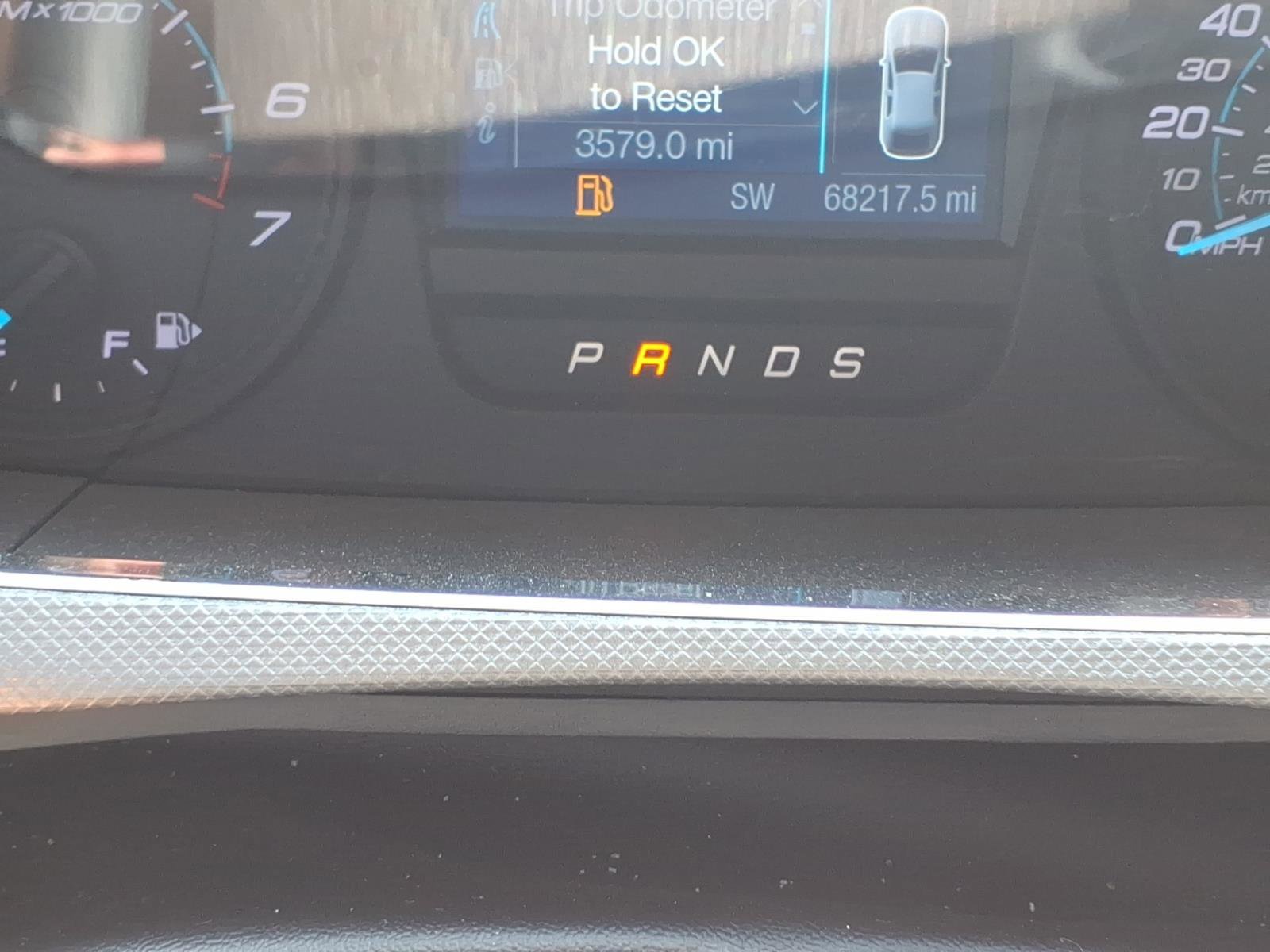 Used 2018 Ford Taurus SE FWD image 13