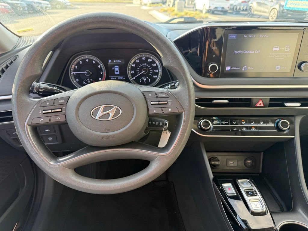 Used 2022 Hyundai Sonata SE image 11
