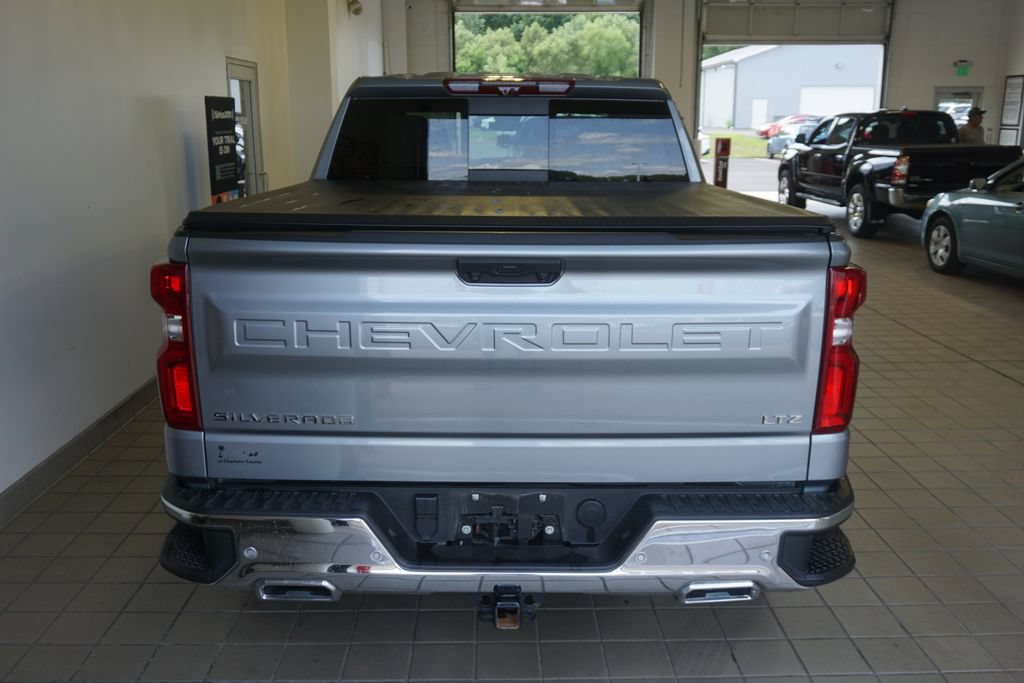 Used 2023 Chevrolet Silverado 1500 LTZ w/ LTZ Premium Package AWD/4WD image 18
