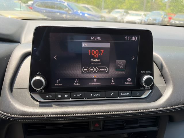 Used 2024 Nissan Rogue S AWD/4WD image 21