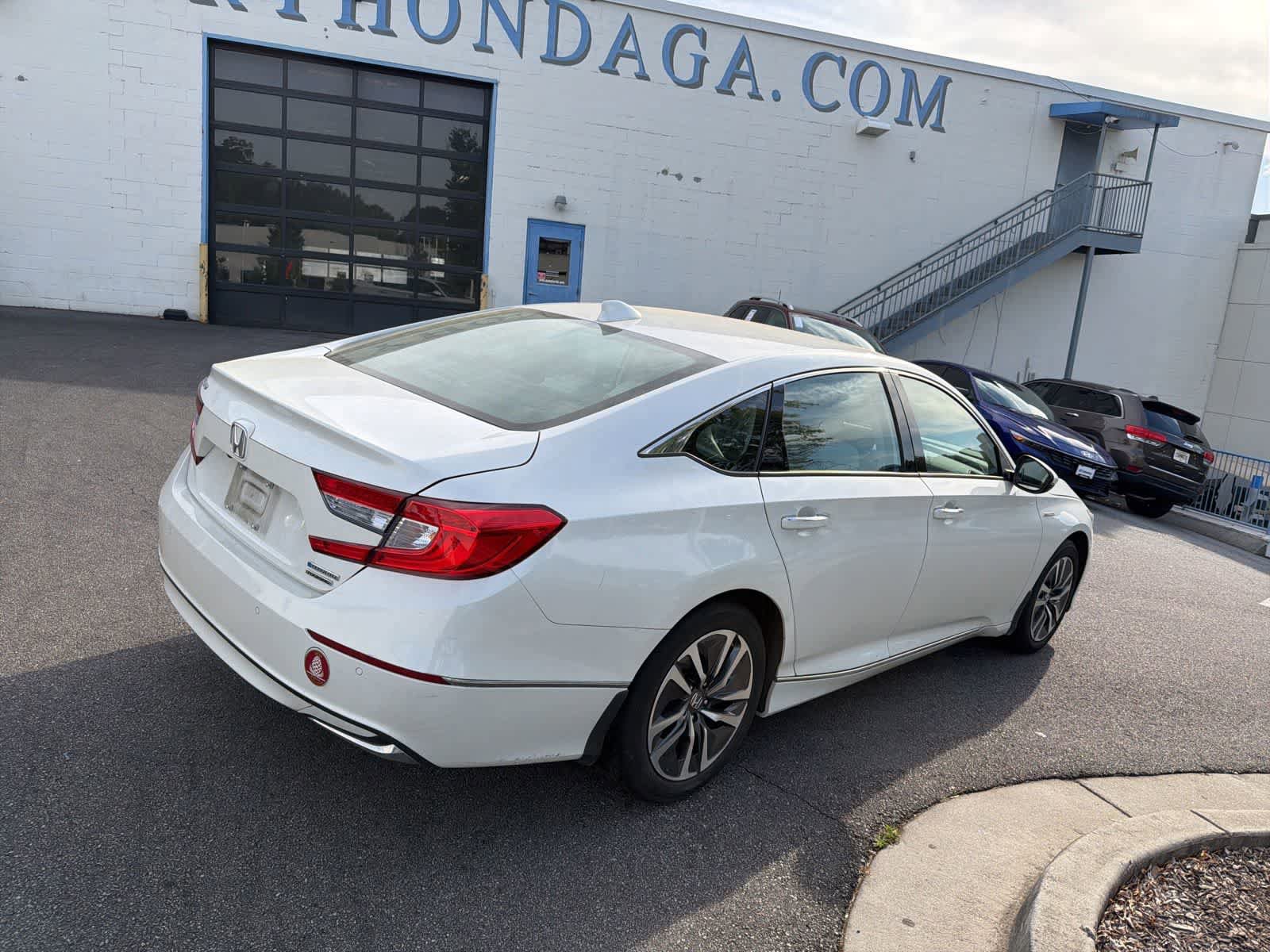 Used 2019 Honda Accord Touring image 11